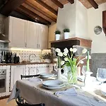 Willa Antico Casale By Posarellivillas *